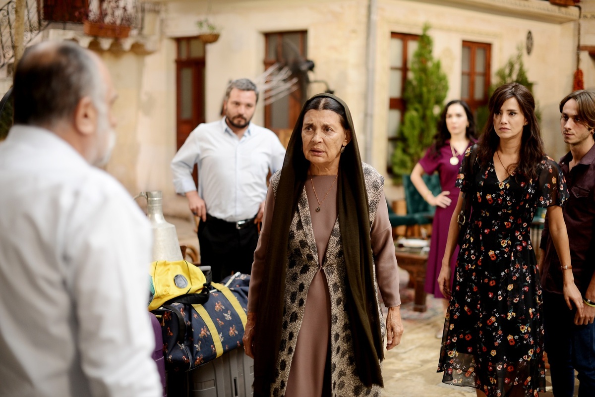 Источник https://it-woomen.ru/wp-content/uploads/2021/03/tureczkie-filmy.jpg