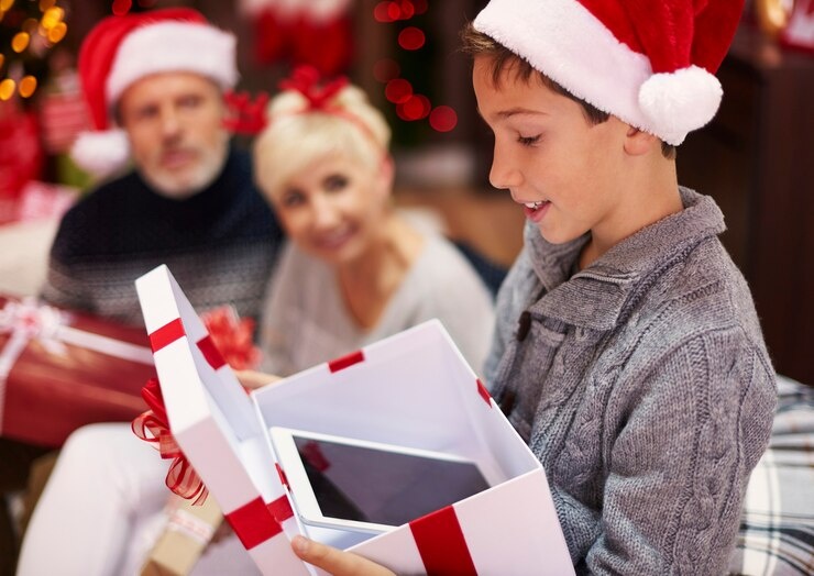 

Союз Многодетных
1202 подписчика

Вы подписаны
Как растут волосы у новорожденных?
1 минута
21 прочтение
8 декабря
Когда вы представляете своего будущего ребенка, вы можете задумываться, родится ли он с волосами или полностью лысым. Почему у одних новорожденных много волос, а у других их мало или вообще нет? Ответ, похоже, связан с генетикой. Из моей статьи вы узнаете об этом подробнее.

Фото с freepik.com