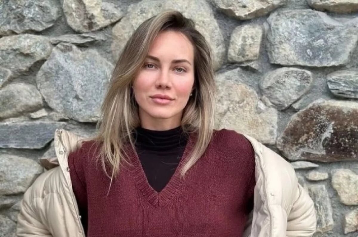    Российская модель Савицкая записала песню о расставании перед своей гибелью