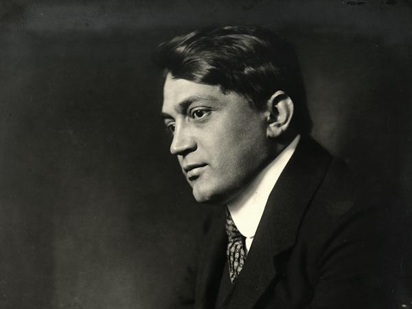 Э́ндре А́ди - венгерский поэт (1877-1919) (фиои)