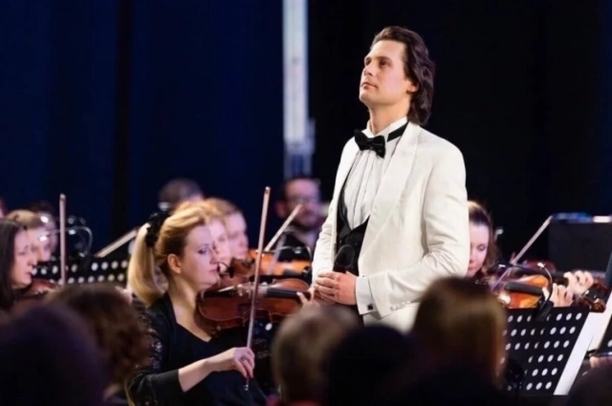    Антон Авдеев.