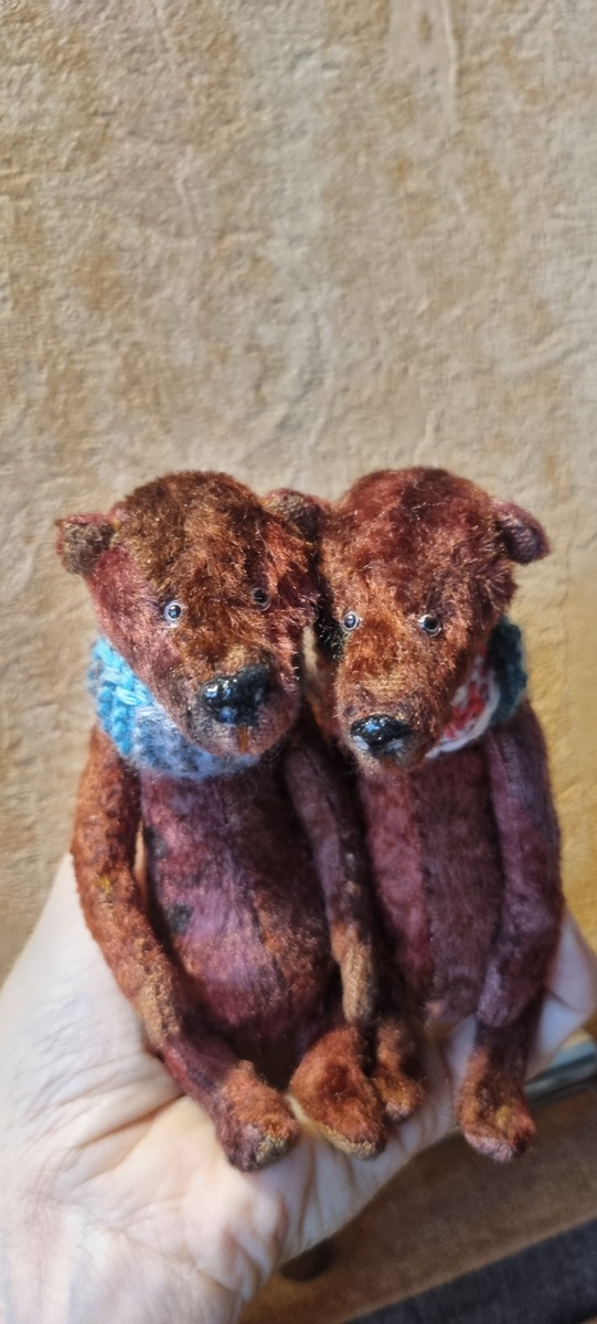 Вот эта новогодняя парочка, пока еще не слишком новогодняя, но немного терпения и все будет.