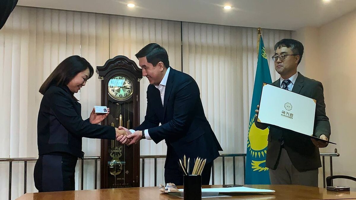 Фото: Искакова Надия / Церемония награждения Светланы Кан