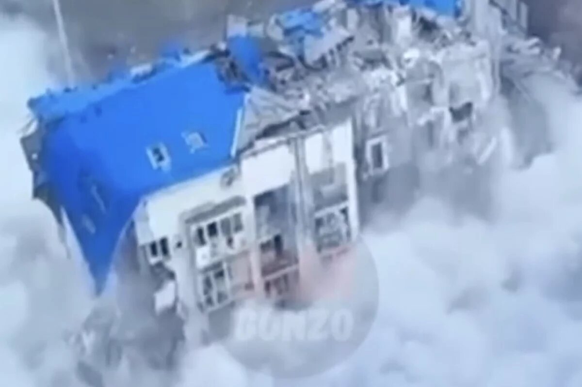    Штурмовики ВС РФ с помощью мин ТМ-62 взорвали пятиэтажку с боевиками ВСУ