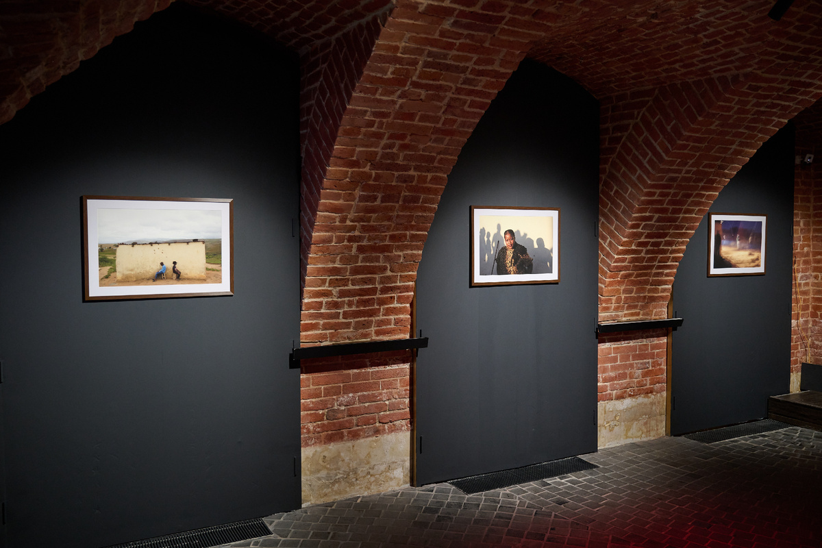 Фотоработы Сибусисо Гкаба. Фото: пресс-служба галереи.