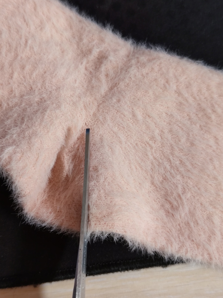 Сначала отрезала носок по пятке