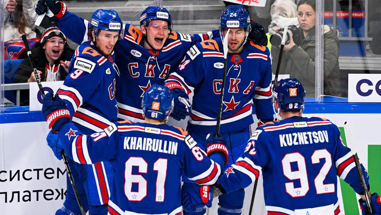   Хоккеисты СКА празднуют гол в матче против «Торпедо» (6:4).ХК СКА