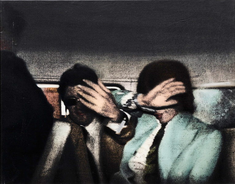 Ричард Гамильтон, Свингующий Лондон, 1968. В этой поздней работе конца 1960-х годов обыгрывается тема свингующего Лондона. Н картине изображены рок-звезда Мик Джагер и Роберт Фрейзер (владелец художественной галереи) в наручниках внутри полицейского фургона. 