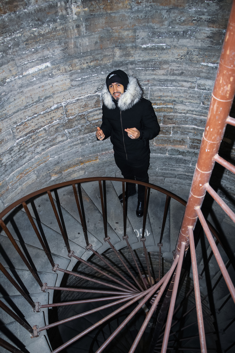 Не знаю какое фото положить, пусть будет из Питера