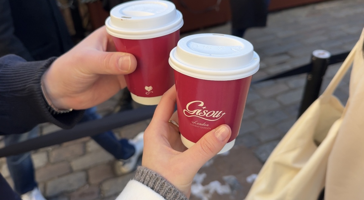 милые брендированные стаканы <3