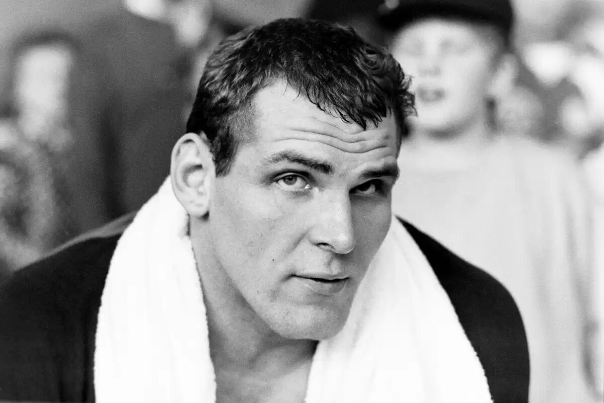 23-летний Александр Карелин