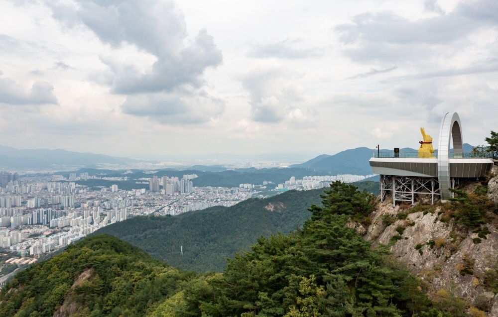 Смотровая на горе Апсан в Тэгу