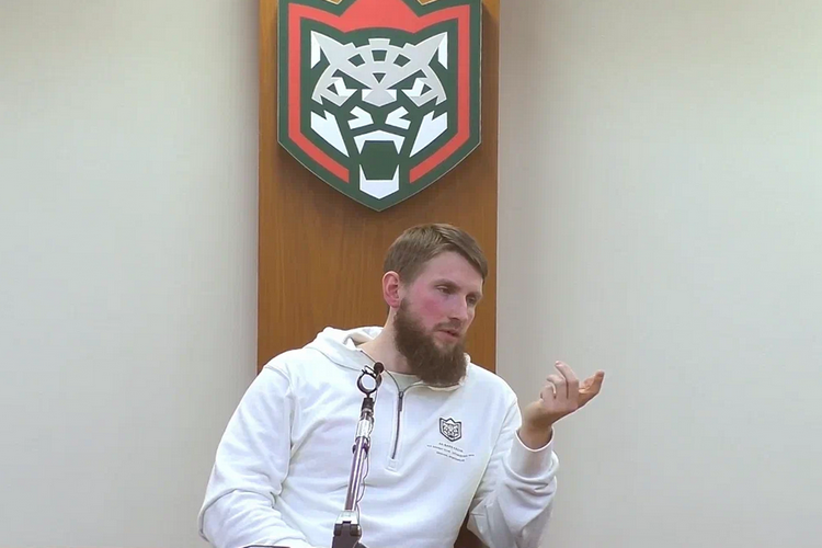    Петров сказал мне: «Привыкай, это взрослый хоккей».   
Фото: ak-bars.ru