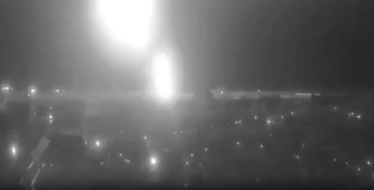    Кадр из видео удара ракетой "Орешник"