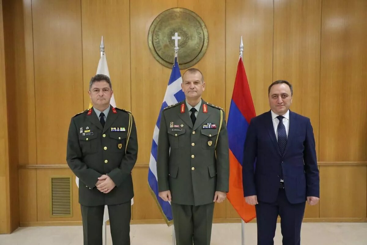 © Photo : press office of MoD of RA