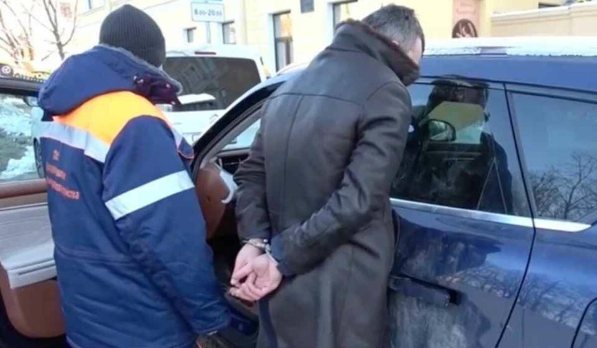     Задержание Фадеенко. Источник: ГСУ СК России Петербургу Автор фото: Скриншот видео