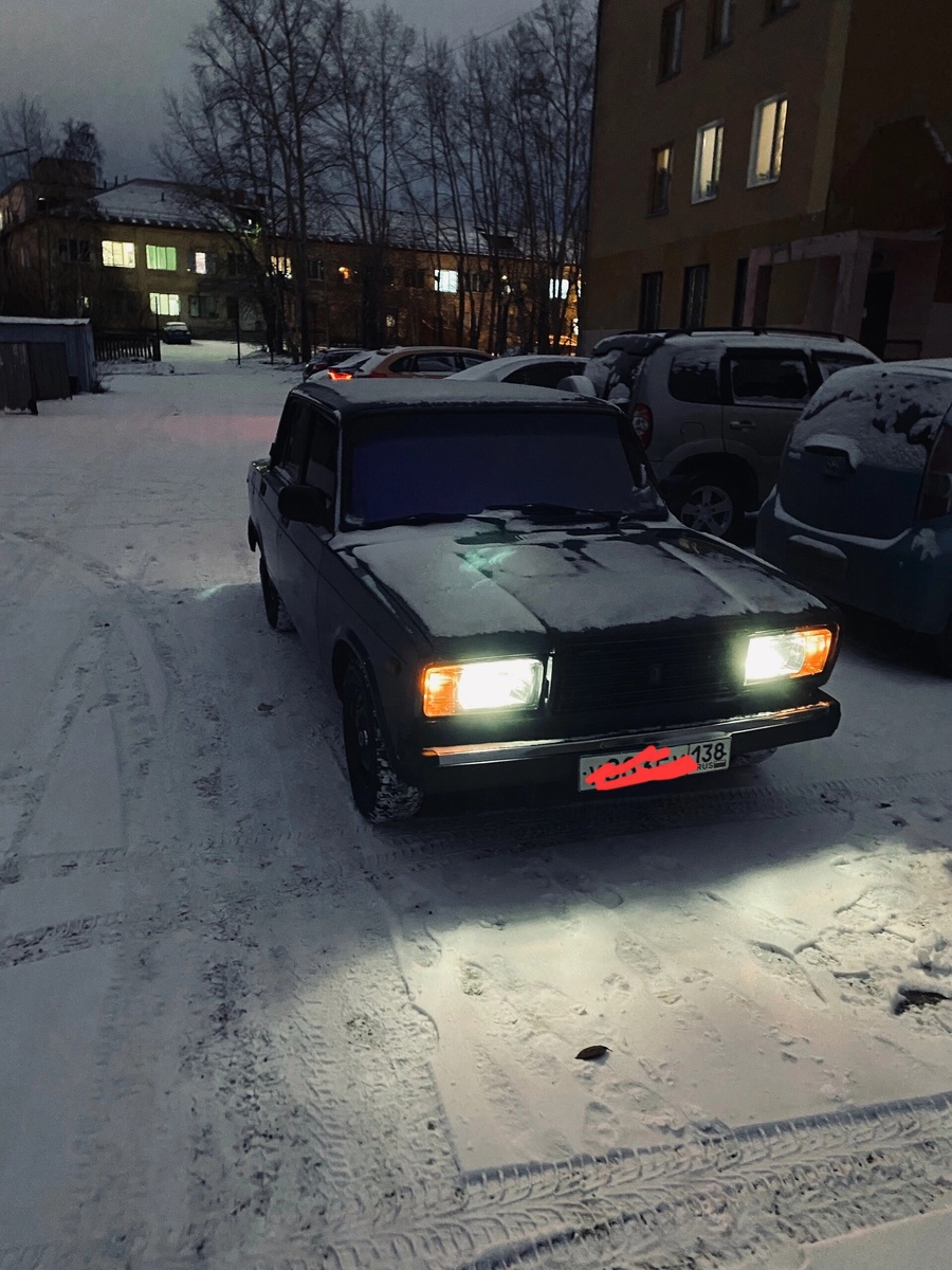 ВАЗ-2107 ("Семёрка") - самая популярная модель на вторичном рынке РФ.