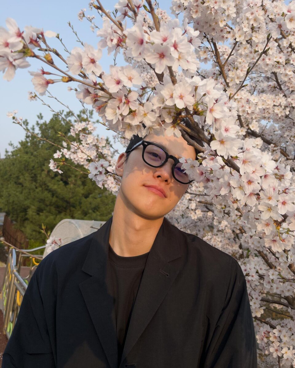    Кон МёнСоцсети