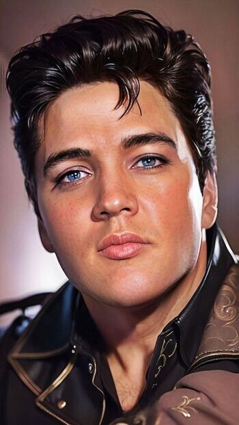 Элвис Пресли и Джеймс Дин