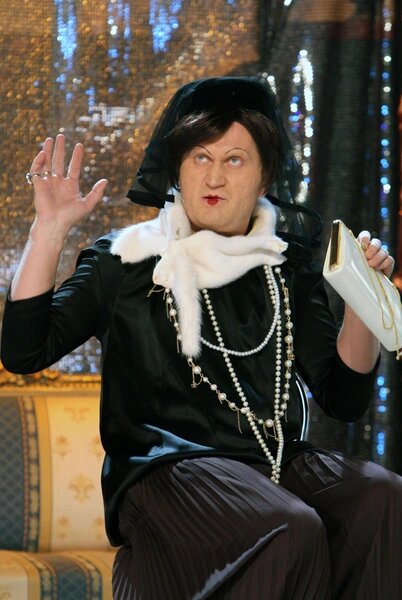 В творческой копилке артиста много женских образов