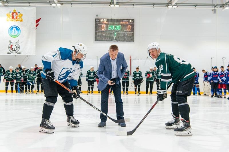    Фото: пресс-служба Сбера. В финале соревновались восемь команд