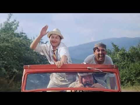 В галерее – кадры из комедии Гайдая «Кавказская пленница…»