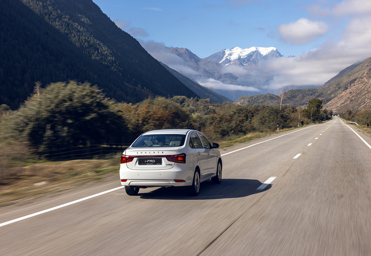 Evolute i-Pro выпускают в Липецке. Фото: Моторинвест