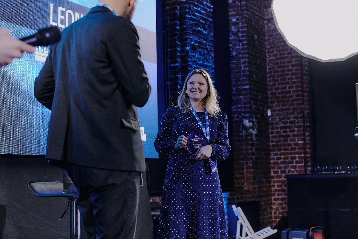 Заветная статуэточка от Smart Ranking