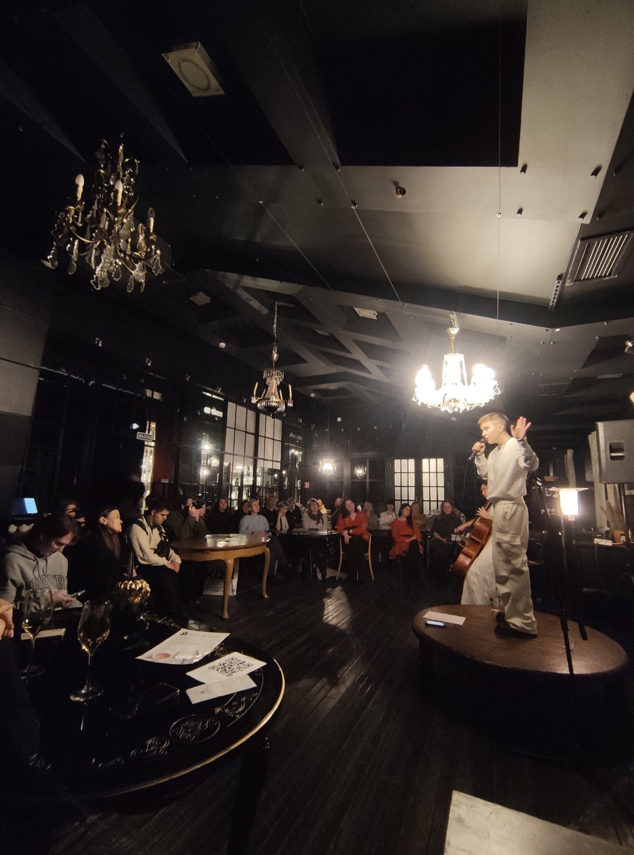 "Квартира 8", концерт Юлии Мамочевой в Петербурге