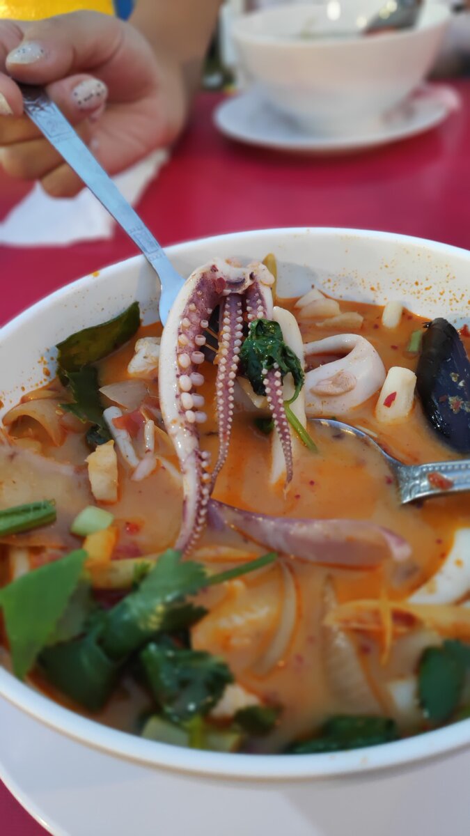 Один из самых популярных тайских супов  Том Ям.