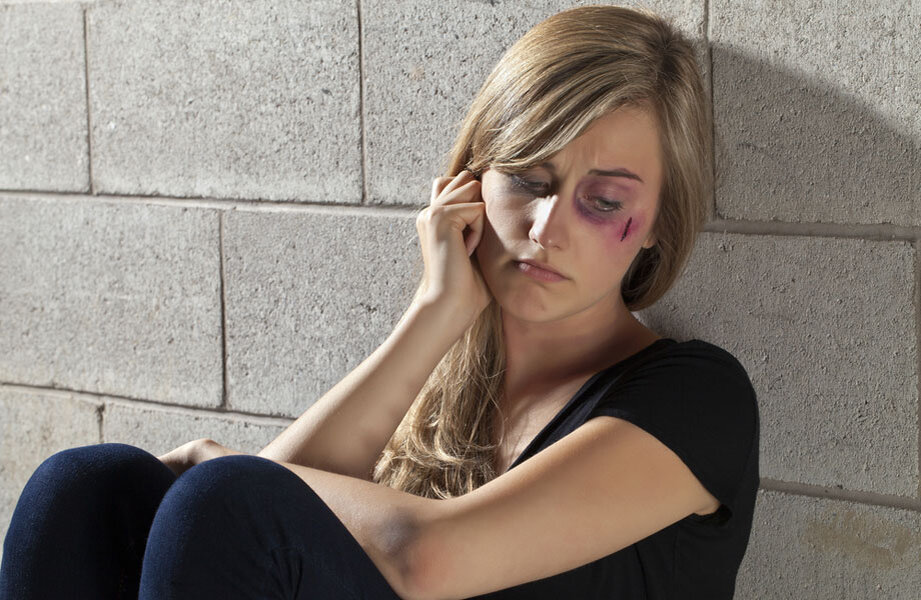 Бьёт, не значит - любит!