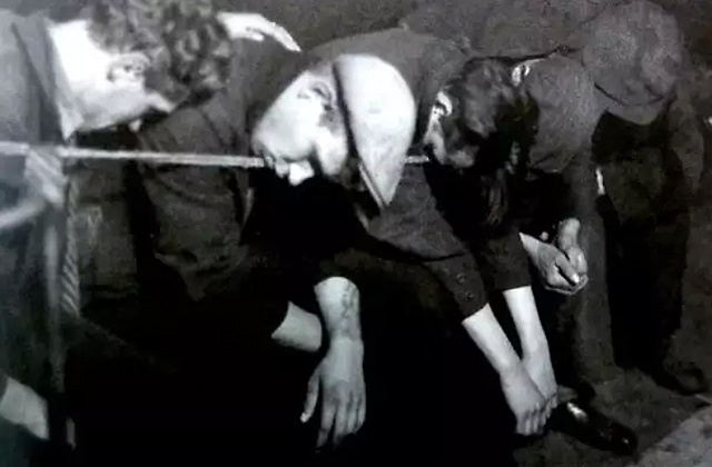 Двухпенсовый подвес.