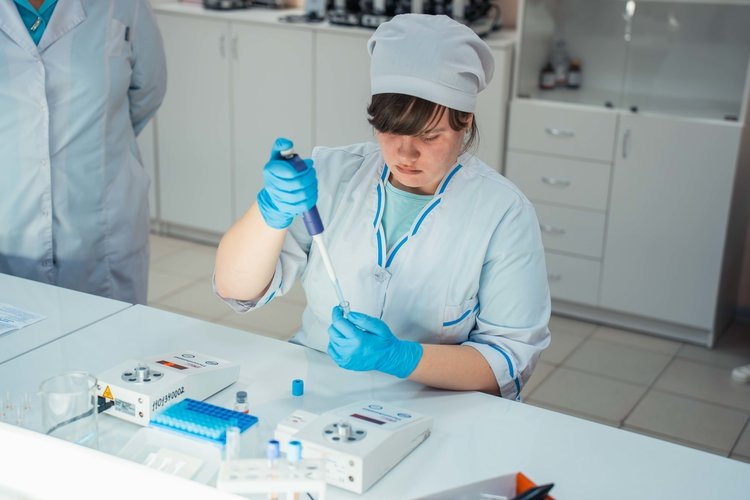     Исследователи Вологодской ГМХА создали и запатентовали ветеринарный коагулометр
