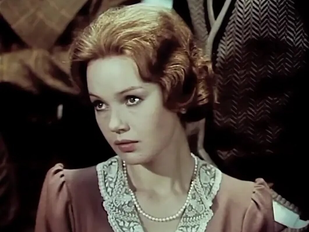 А тут леди удивлена чуть больше