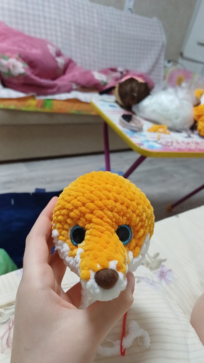 Вот такая голова с утяжкой и белочка и но без ресничек