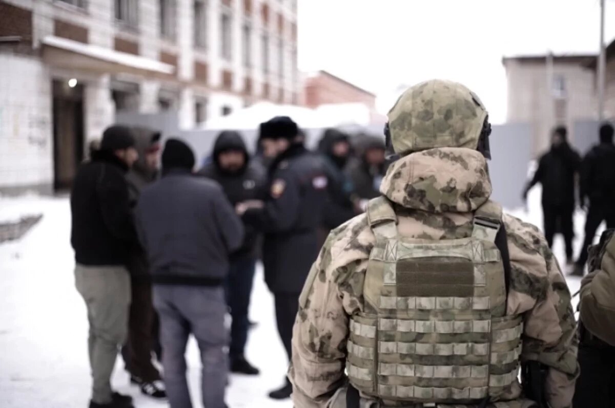    Тюменские полицейские проверили иностранцев на стройках и сортировках