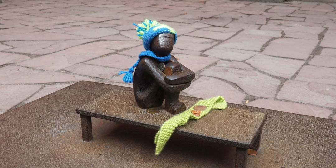 10 самых известных забавных скульптур Европы