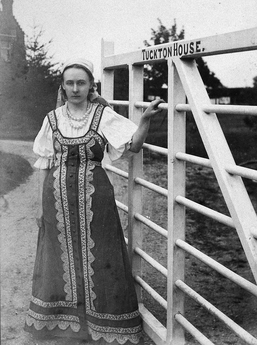 источник: https://www.rbth.com/history/326755-provincial-woman-first-russias-feminist