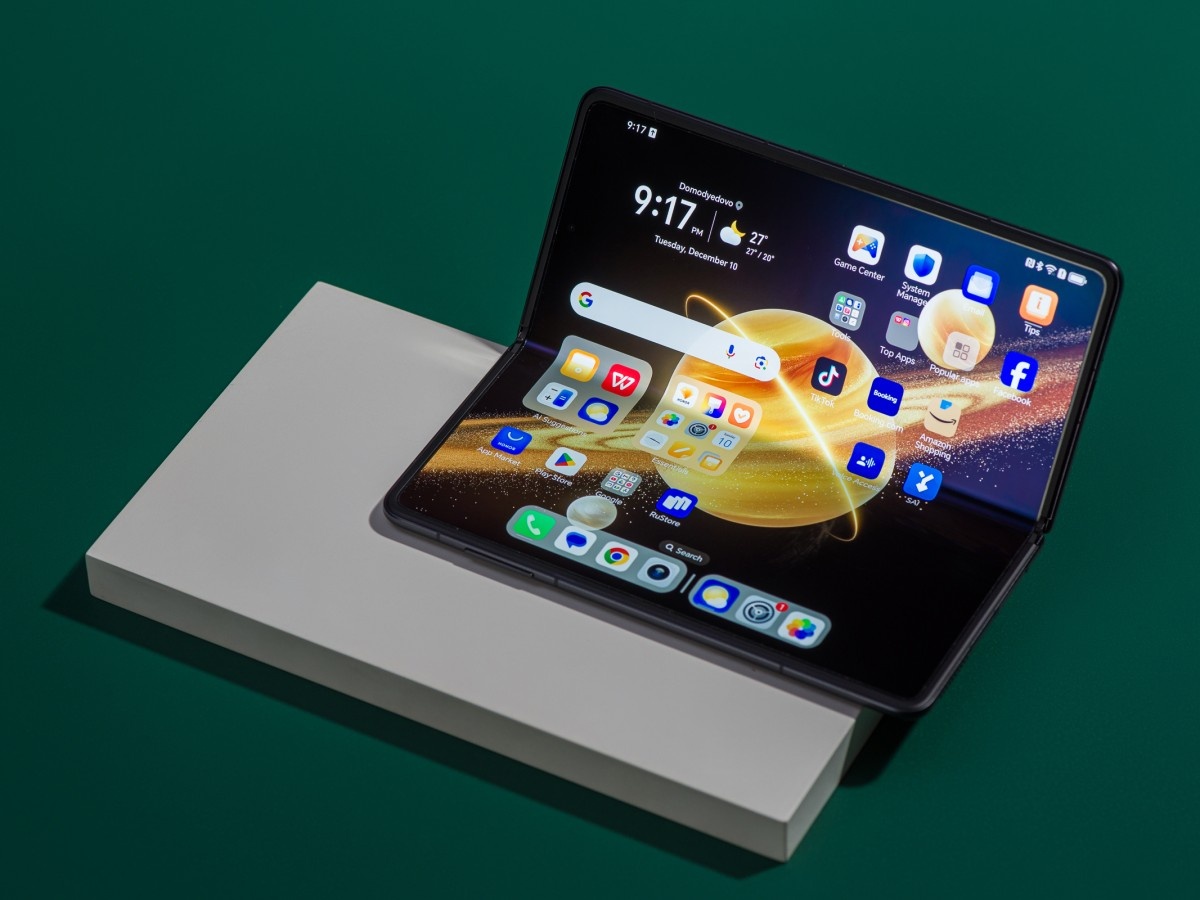    «Главное — тонкий корпус». Читатель 4PDA тестирует Honor Magic V3