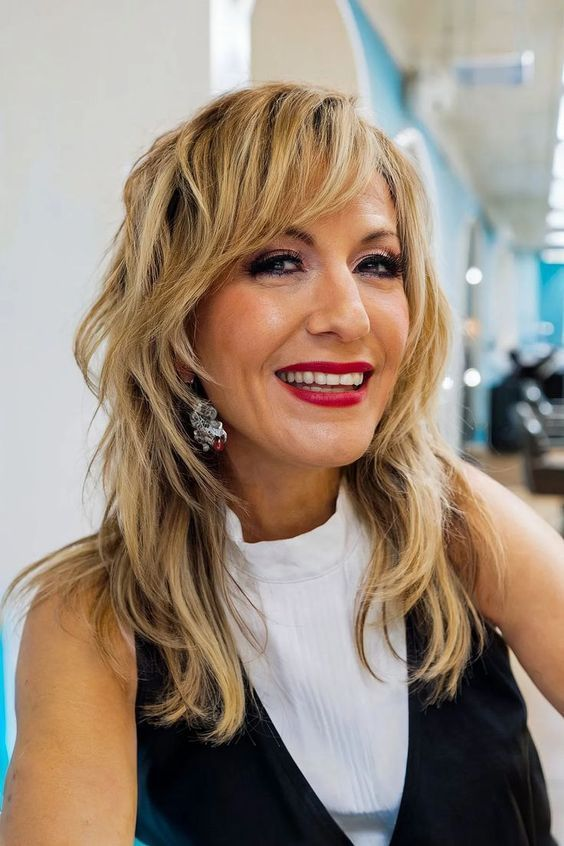 Каскадным стрижка филировка не нужна. Запомните. 