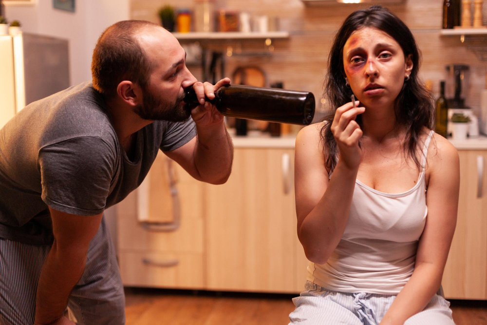 Как жить с мужем алкоголиком (Источник изображения freepik.com)