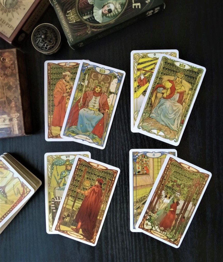 Ответ смотрим на колоде "Золотое таро Арт-Нуво"