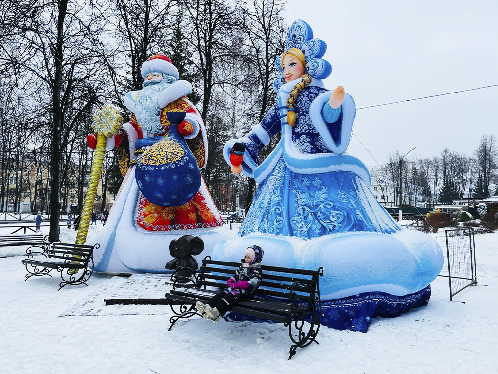 Гигантские фигуры с потрясающей детализацией