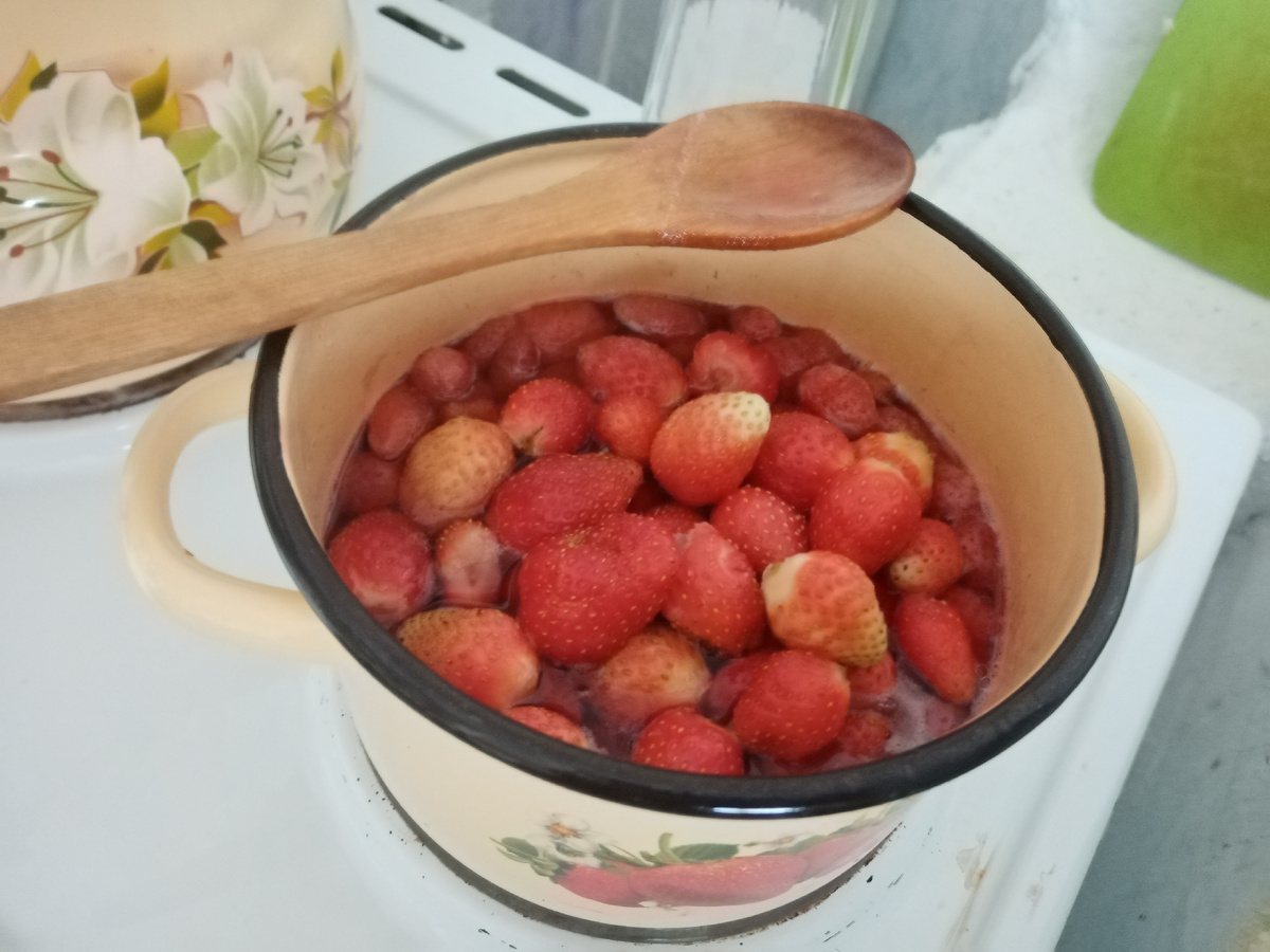 вареник из клубники фото автора