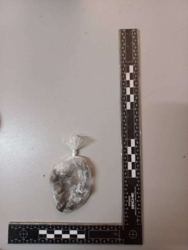    В изолятор временного содержания Урая принесли гашиш для вымогателя