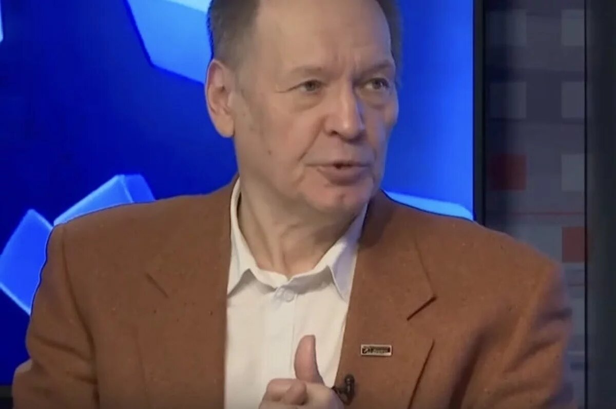    Умер журналист, писатель и сценарист Владимир Марочкин