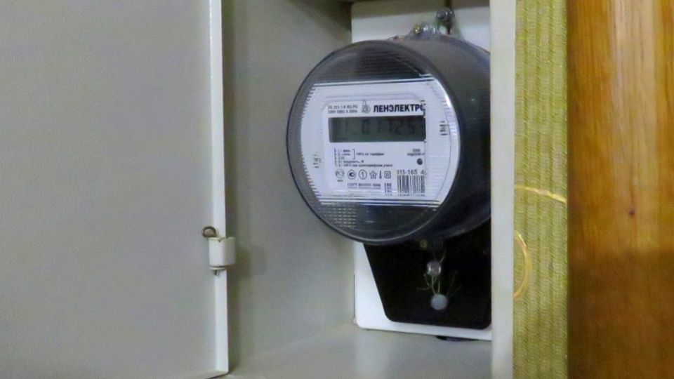 Что теперь будет, если собственник квартиры годами не сообщает показания счетчиков: новое решение суда
