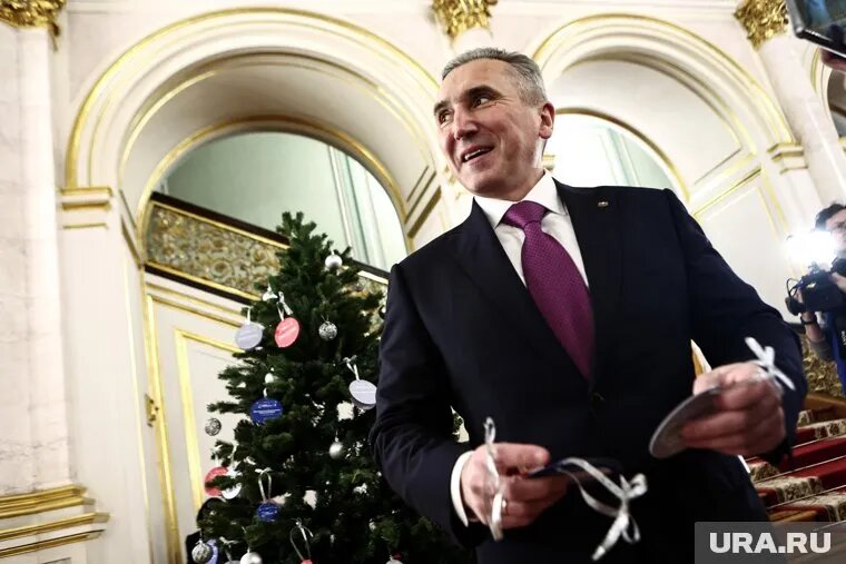 Губернатор Моор выбрал три детских желания, которые он исполнит. Фото: Владимир Андреев © URA.RU