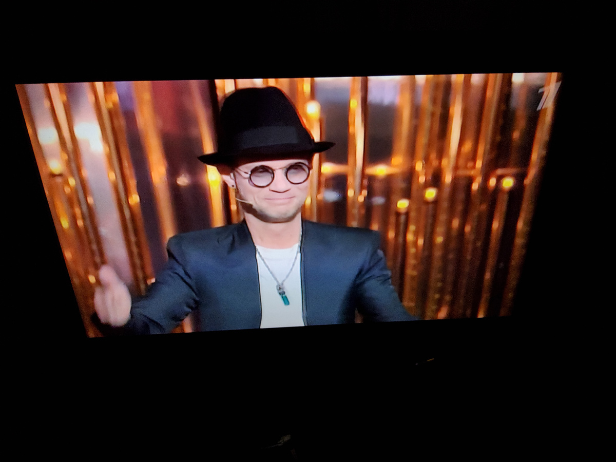 Его я тоже успел записать. Немного расплывчато, но что имеем.