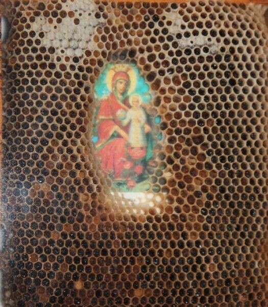 Еще одна икона Богоматери с Афона. Источник: https://cz.pinterest.com/pin/782570872776654053/ 